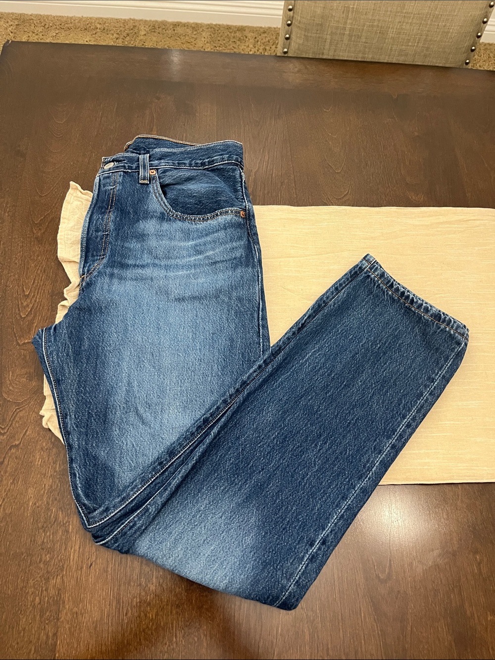 Levi’s Women’s Straight Fit Denim Jeans in Medium Blue 30x32